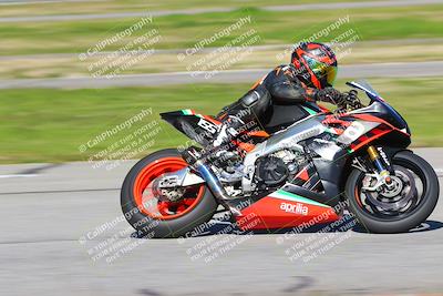 media/Jan-20-2023-Fastrack Riders (Fri) [[f2ad32aba3]]/Level 3/session 4 turn 6/